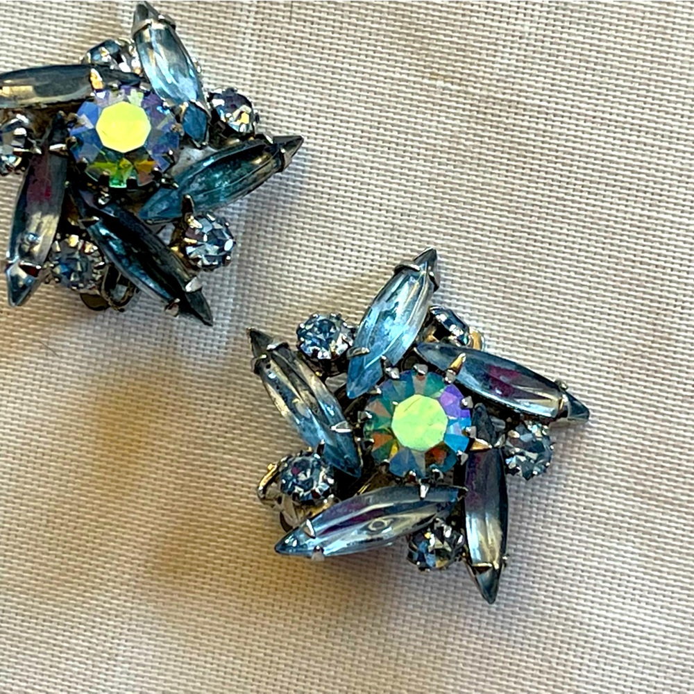 🎁 VINTAGE WEISS AURORA BOREALIS EAR CLIP ONS